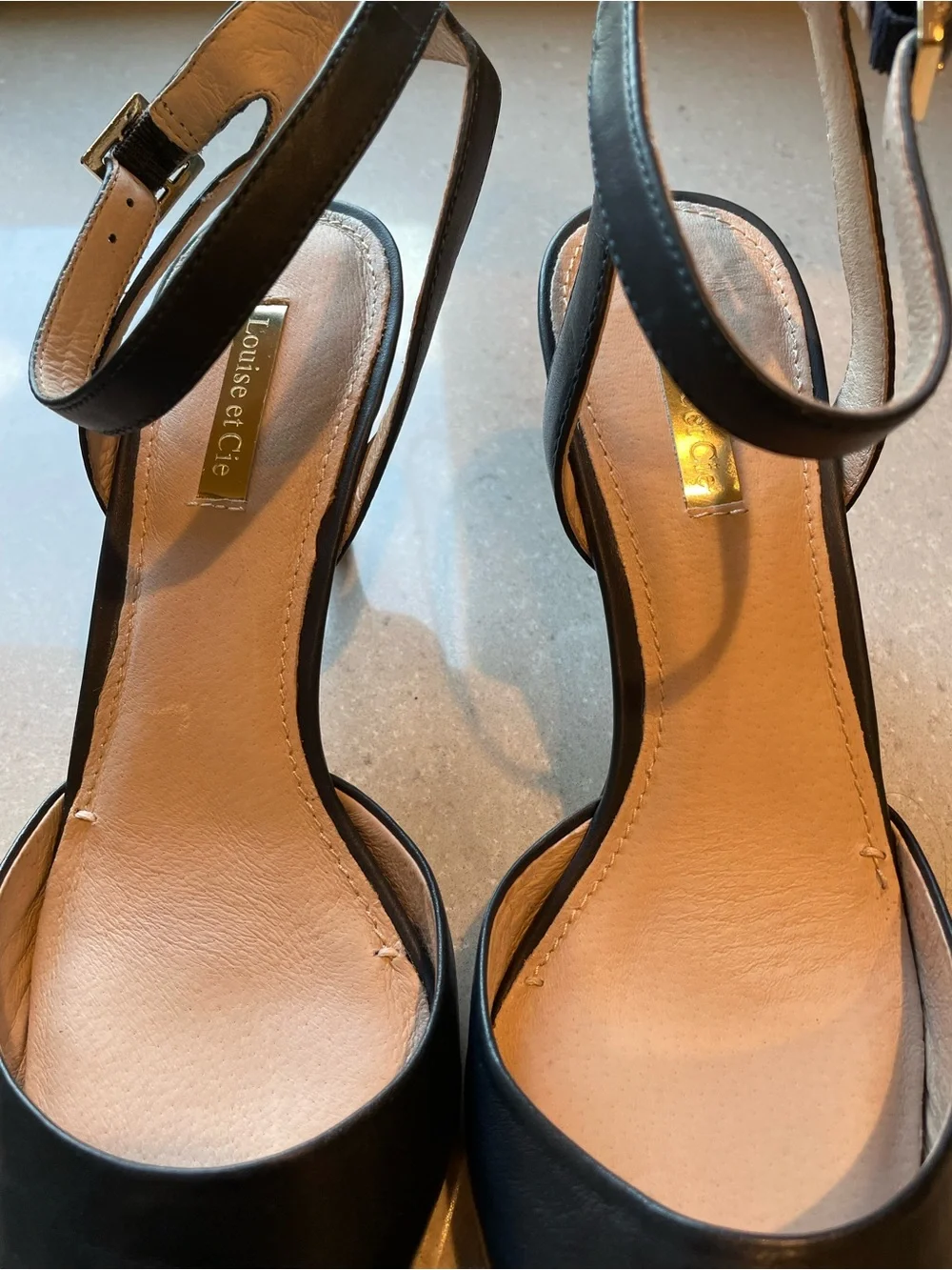Louise et Cie Pointed-Toe Slingback Heels | Navy